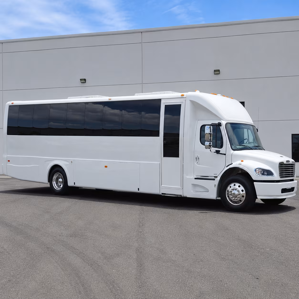 airport connection buses for convention attendees flying into ontario or lax
