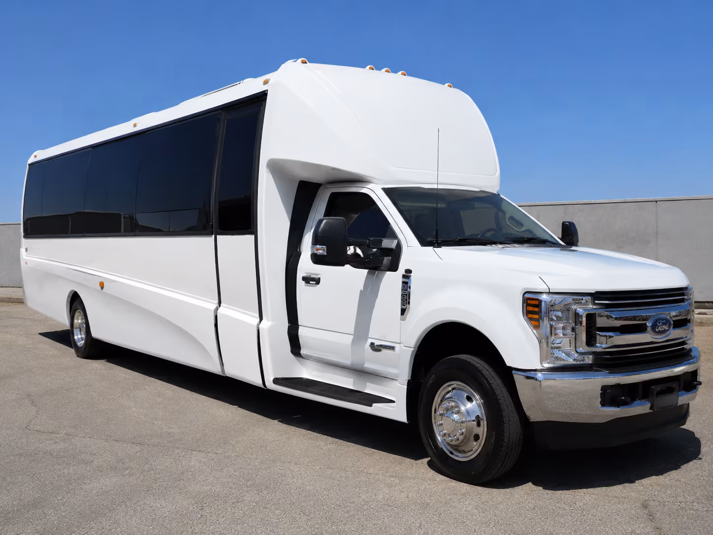 group airport transfers for perris area hotels and event venues