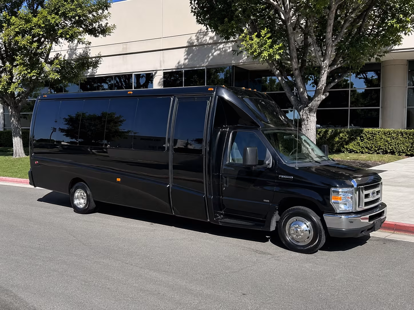 party bus rentals for perris area proms at paloma valley and heritage high